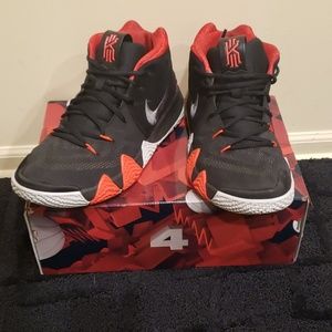 Nike Kyrie 4